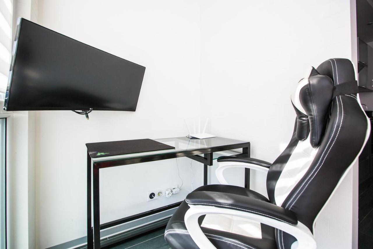 Brand New Relaxing Place In Nice Neighbourhood Leopoli Esterno foto